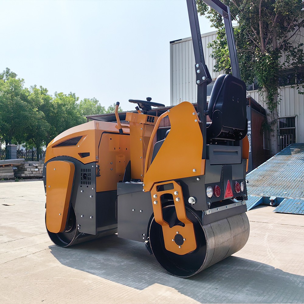 國內(nèi)的小型壓路機(jī)比國外的貴，價(jià)格到底差在哪里？