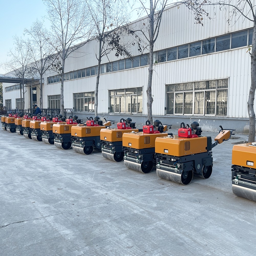 小型壓路機(jī)十字路口施工，瀝青路面的接縫有什么技巧處理